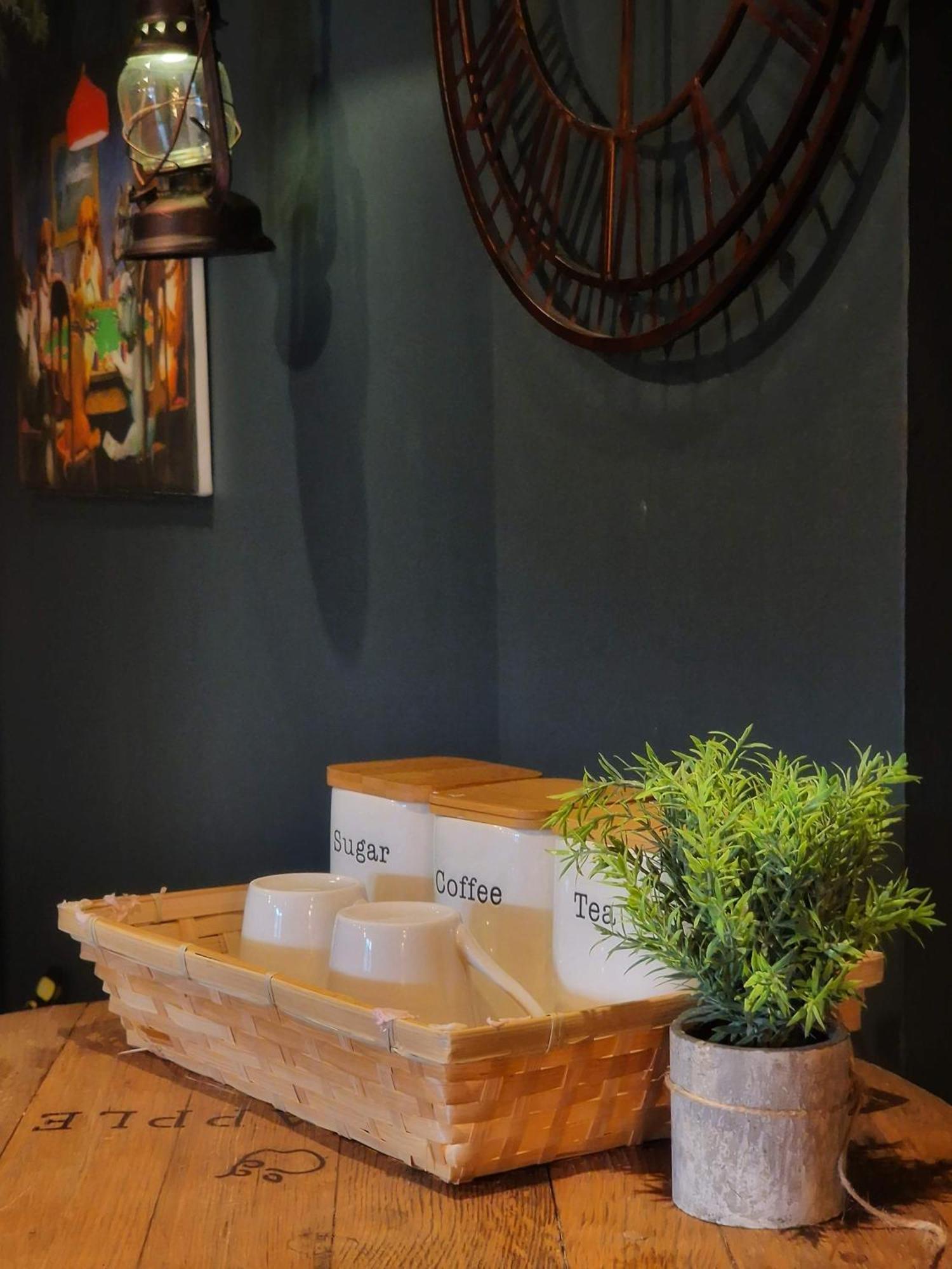 The Pub - Unique & Authentic Experience - Free Parking!, 5 Minutes From Airbus And The Mall Cribbs Bristol Eksteriør bilde